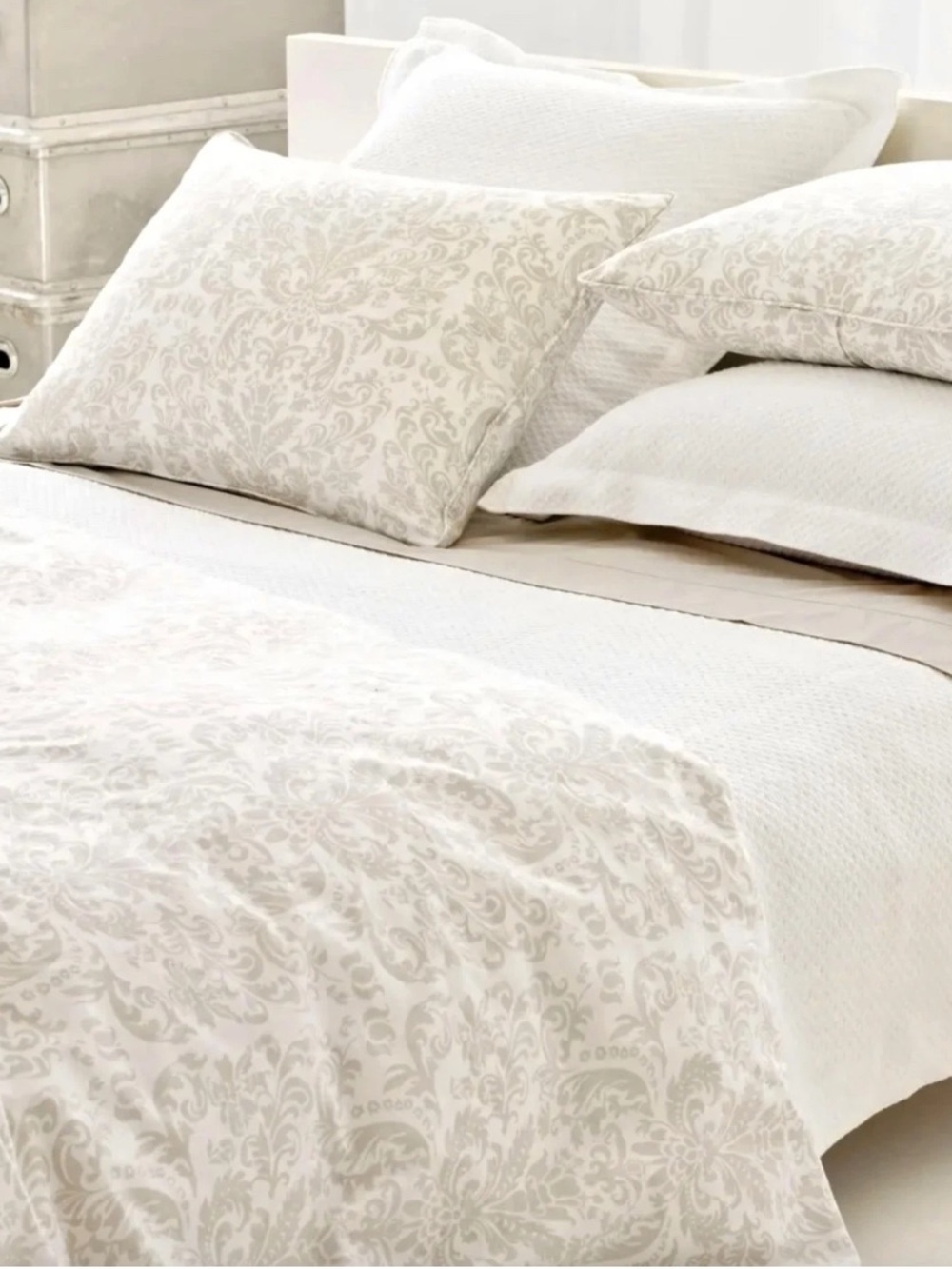Pine Cone Hill Genevieve Jacquard Medallion Full/Queen Duvet Cover Scroll Beige